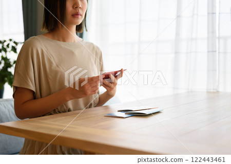 一位家庭主婦的肖像 122443461