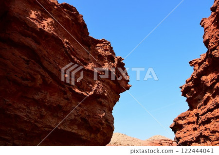 A majestic canyon formed by erosion and wind erosion 122444041