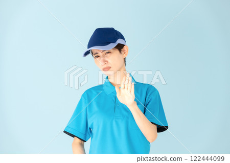 Women, delivery not allowed 122444099