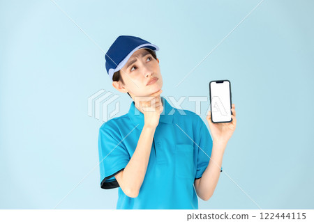 Woman delivery smartphone worries 122444115