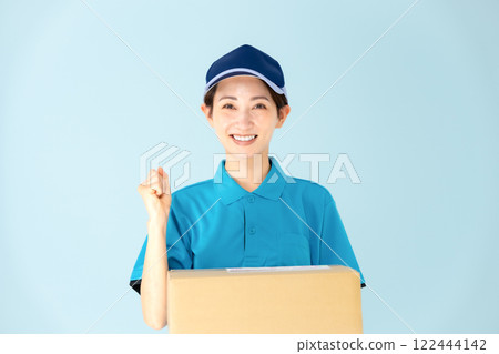 女人、送貨、行李 122444142