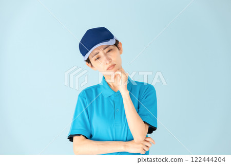 Woman delivery worries Woman delivery worries 122444204