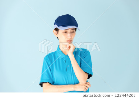 Woman delivery worries Woman delivery worries 122444205