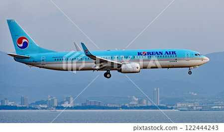大韓航空波音737-800型飛機進場關西機場 122444243