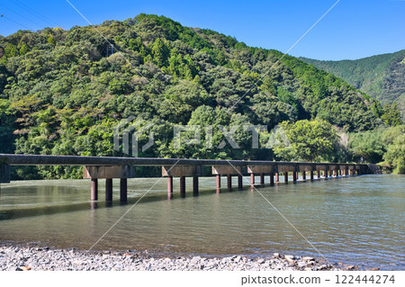 Katsushika Sediment Bridge 122444274