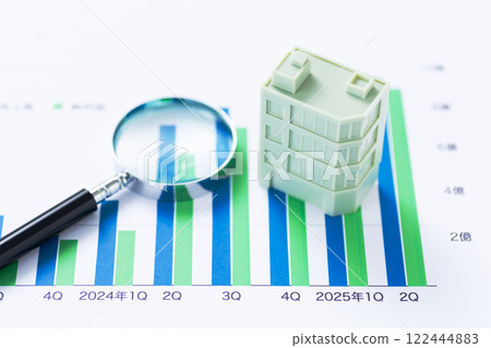 公司績效圖和企業建築和放大鏡 122444883