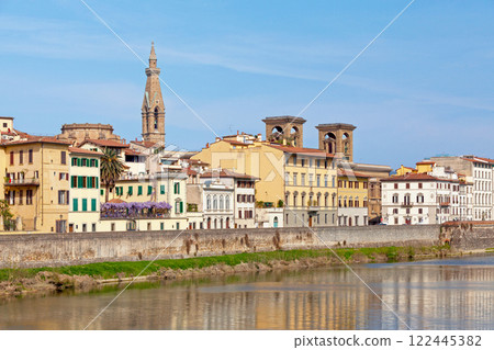 The Arno River flowing through the city of Florence The Arno River flowing through the city of Florence 122445382