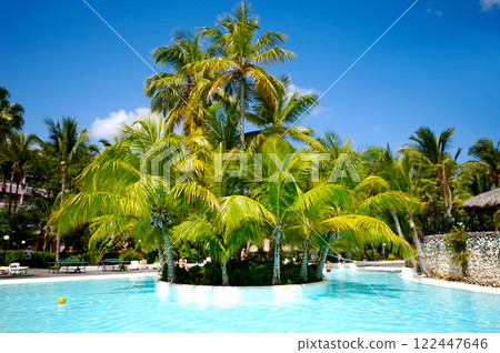 Swimming pool 122447646