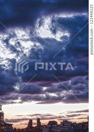 晚上回家的路上 122449125