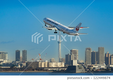 從羽田機場和晴空塔起飛的噴射機 122449874