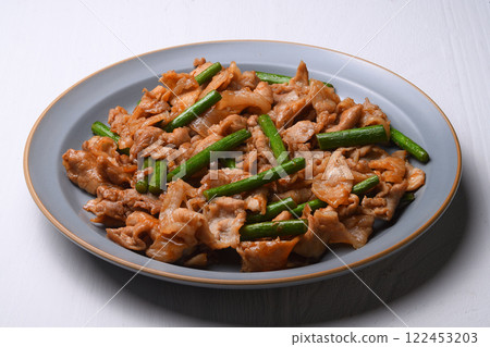 蠔炒肉絲蒜苗 122453203