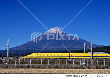 Fuji and Dr. Yellow 122454764