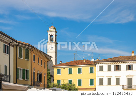 Victor Emmanuel Square in Lazise town on shore of Lake Garda, Italy, Europe. Victor Emmanuel Square in Lazise town on shore of Lake Garda, Italy, Europe. 122455483