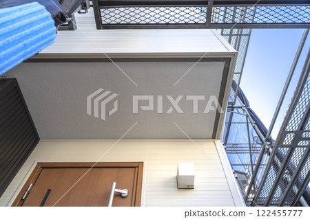 Repair work on exterior walls of detached houses - Entrances - Eaves Repair work on exterior walls of detached houses - Entrances - Eaves 122455777