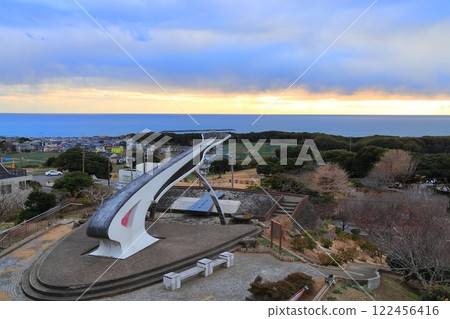 從地球圓形丘陵瞭望台南眺望的全景（千葉縣銫子市） 122456416