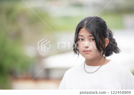 女生 女孩 女性 122458909