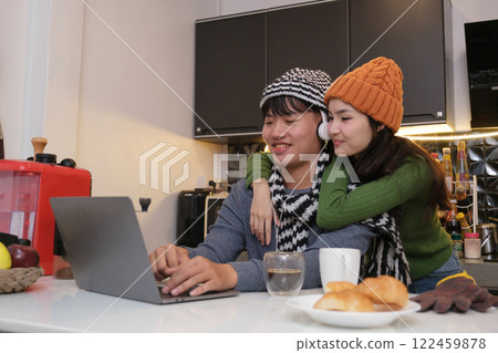 Young Asian couple living at home 122459878