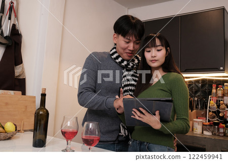Young Asian couple living at home 122459941