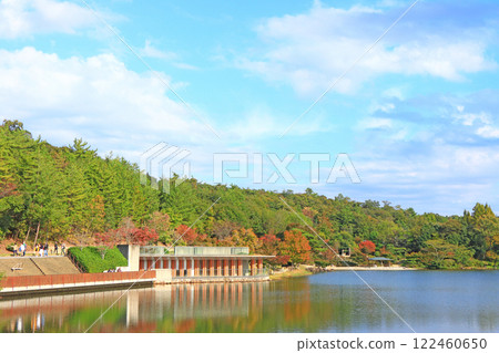 Rich natural scenery spreads out in Morikoro Park, Nagakute City, Aichi Prefecture 122460650