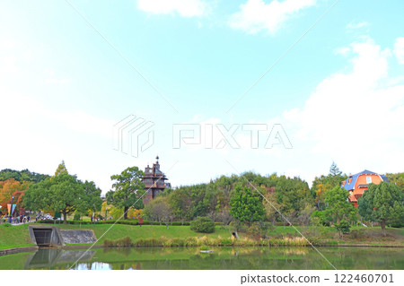 愛知縣長久手市森中心公園的電梯塔及設施景觀 愛知縣長久手市森中心公園的電梯塔及設施景觀 122460701