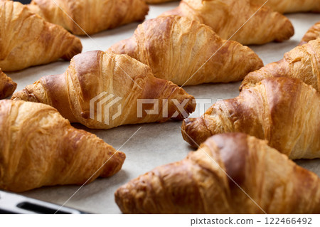 freshly baked croissants 122466492