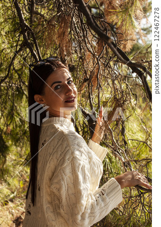 young pretty brunette woman on sea coast, lifestyle people concept 122467278