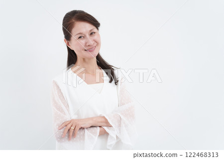 A smiling senior woman 122468313