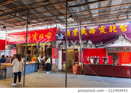 Taipei: A power spot for matchmaking: Xiahai Chenghuang Temple 122469441
