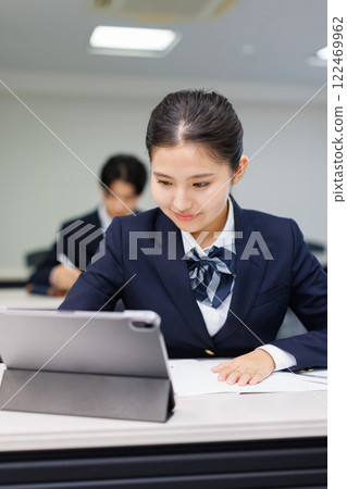 一個高中生 122469962