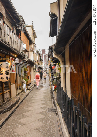 Daytime streetscape of Pontocho in Nakagyo Ward, Kyoto City 122470874