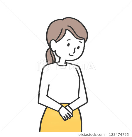 微笑的女人雙手放在肚子上 122474735