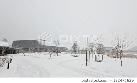 Upopoy covered in snow 122475629