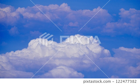 Unkai and blue sky 122477382