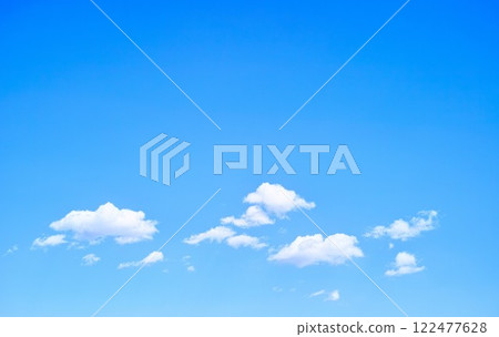 藍色的天空和雲圖像 122477628