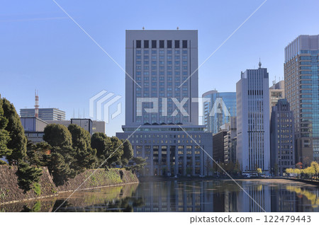 Dai-ichi Life Hibiya First seen from the Hibiya moat Dai-ichi Life Hibiya First seen from the Hibiya moat 122479443