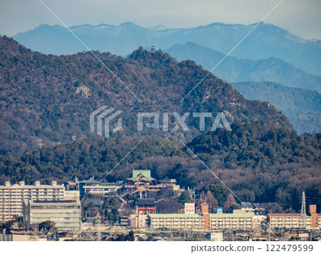 The view from the summit of Mt. Komaki: The world of super telephoto photography 122479599