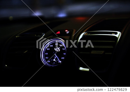 豪華跑車內裝（觀看） 122479829