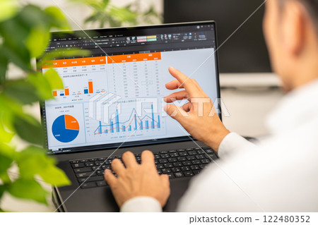 General affairs Accounting Clerical Sales General affairs Data scientist Table Pie chart 122480352