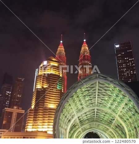 Light up KLCC 122480570