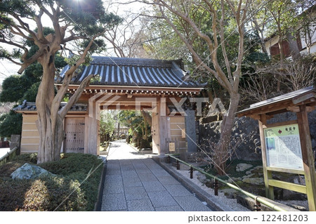 Hokokuji Temple, Sanmon Gate (Jomyoji 2-chome, Kamakura City, Kanagawa Prefecture) 122481203