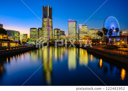 Towers Mirai Light Up Towers Mirai Light Up 122481952