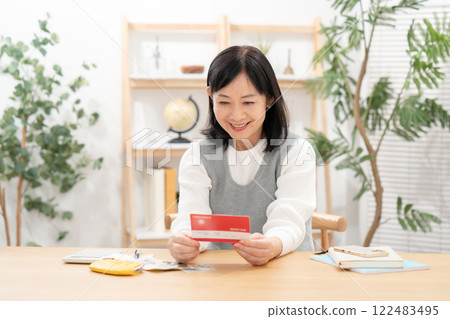 高級女性生活計畫微笑 122483495