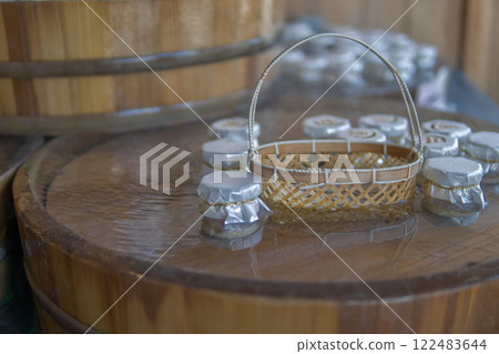 竹籃和竹桶 竹籃和竹桶 122483644