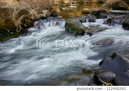 Flowing river: Quiet natural beauty Flowing river: Quiet natural beauty 122488261