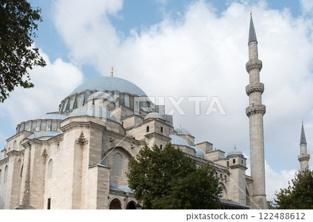 Beautiful view of Suleiman the magnificent mosque in Istanbul, Turkey 122488612