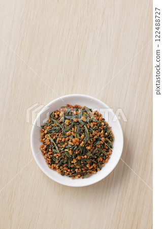 Brown rice tea 122488727