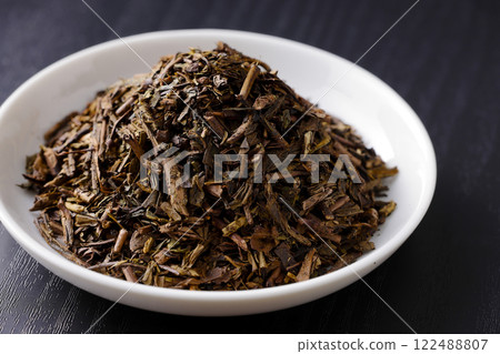 Hojicha tea leaves Hojicha tea leaves 122488807