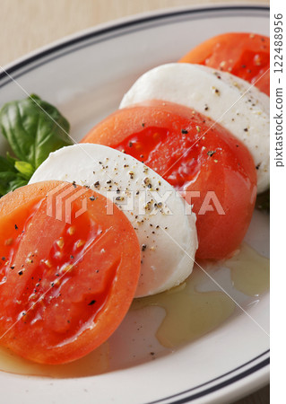 Caprese  122488956