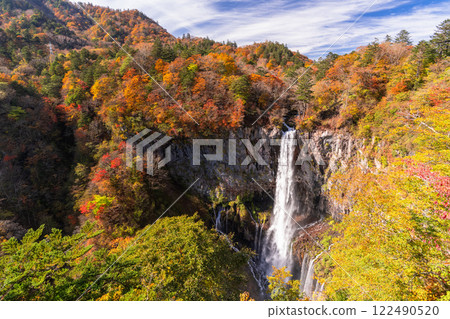 [Tochigi Prefecture] Kegon Falls in autumn leaves and Oku-Nikko natural scenery in autumn 122490520