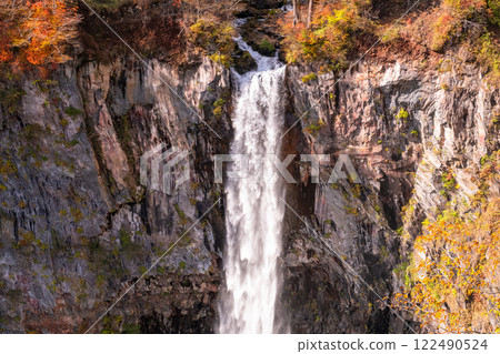 [Tochigi Prefecture] Kegon Falls in autumn leaves and Oku-Nikko natural scenery in autumn 122490524